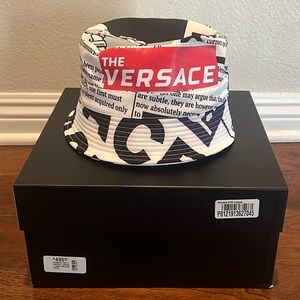 Versace bucket hat- comes with box